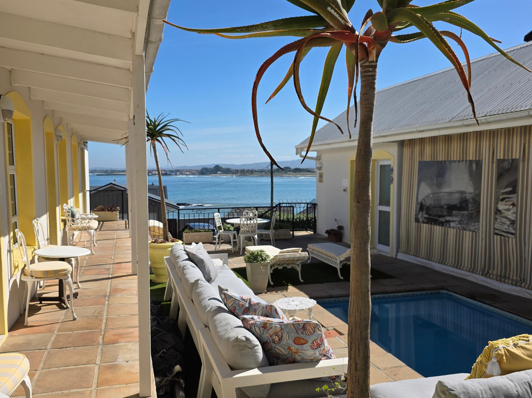 Gordon's Beach Lodge主图