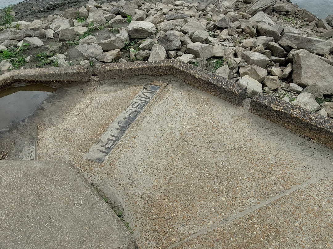 Edward Ted and Pat Jones- Confluence State Park-West Alton必去景点