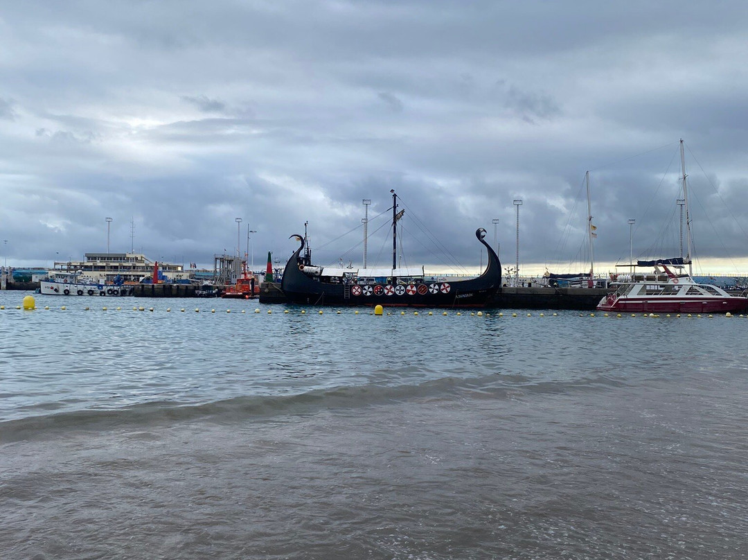 Playa de Los Cristianos-洛斯克里斯蒂亚诺斯必去景点