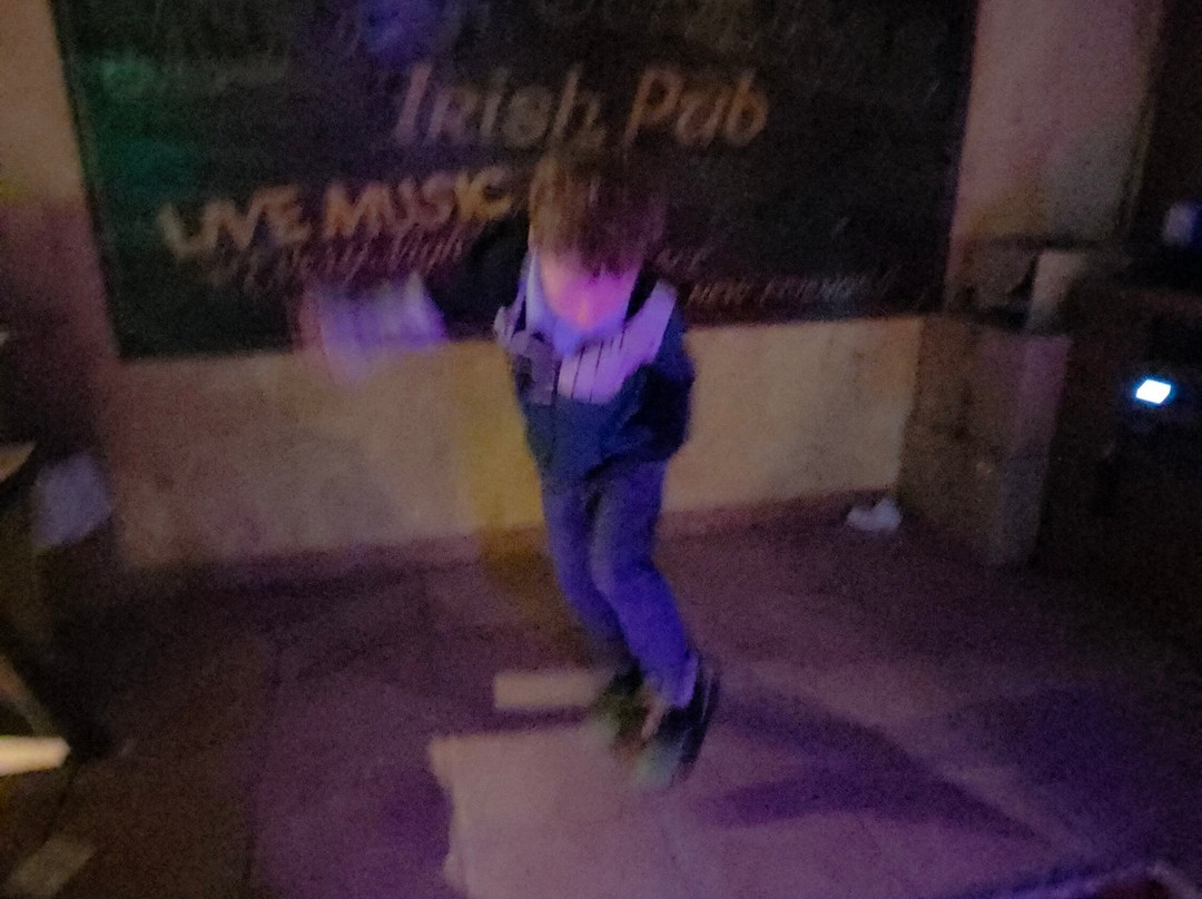 Mucky O'Marras Irish Bar-阿尔库迪亚港必去景点