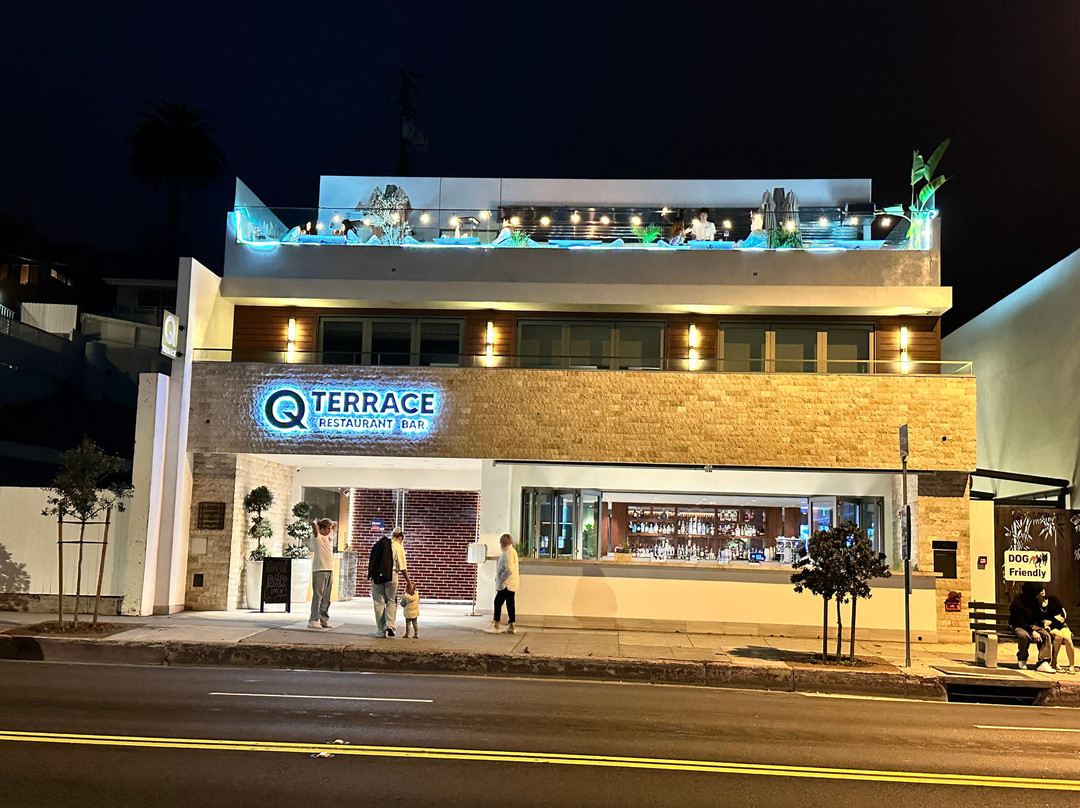 Q Terrace Restaurant & Bar
