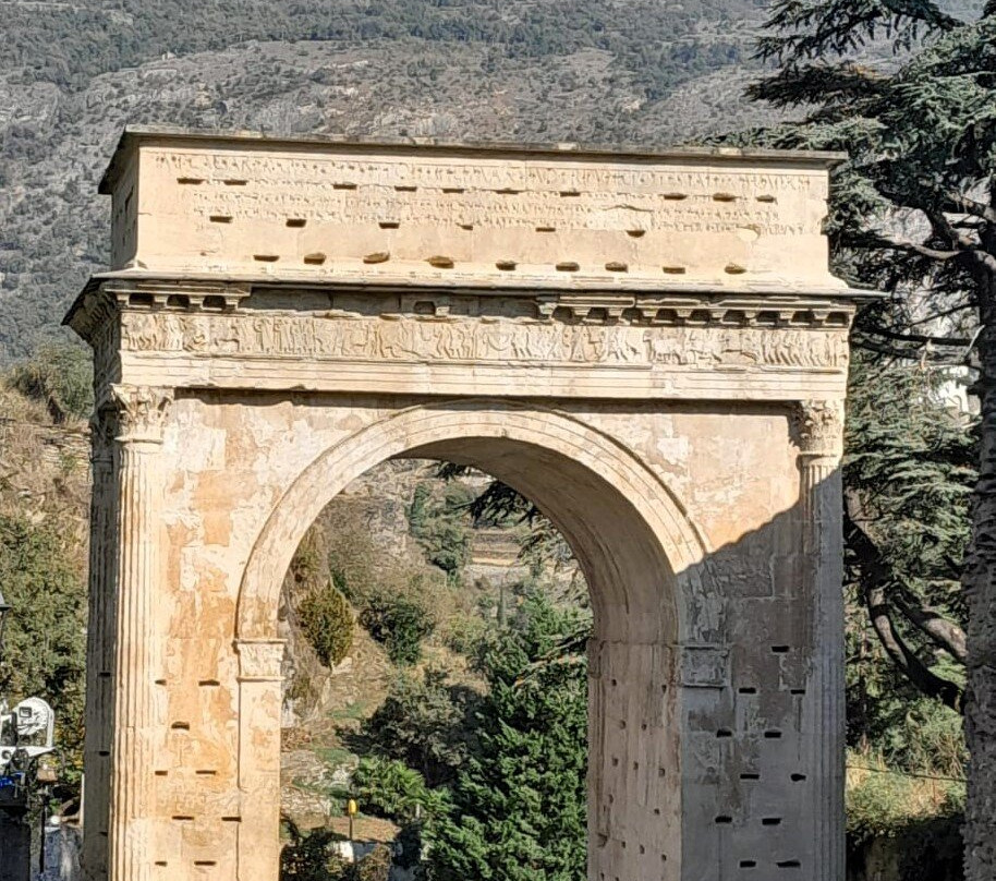 Arco di Augusto-Susa必去景点