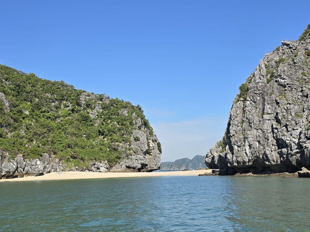 Cat Ba Kayak Adventures-下龙湾必去景点