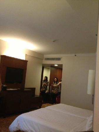 曼谷林布兰特酒店主图