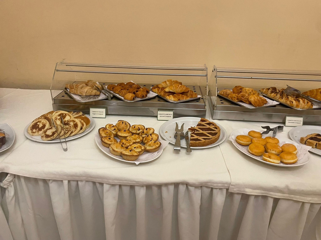 圣米歇尔公园酒店主图