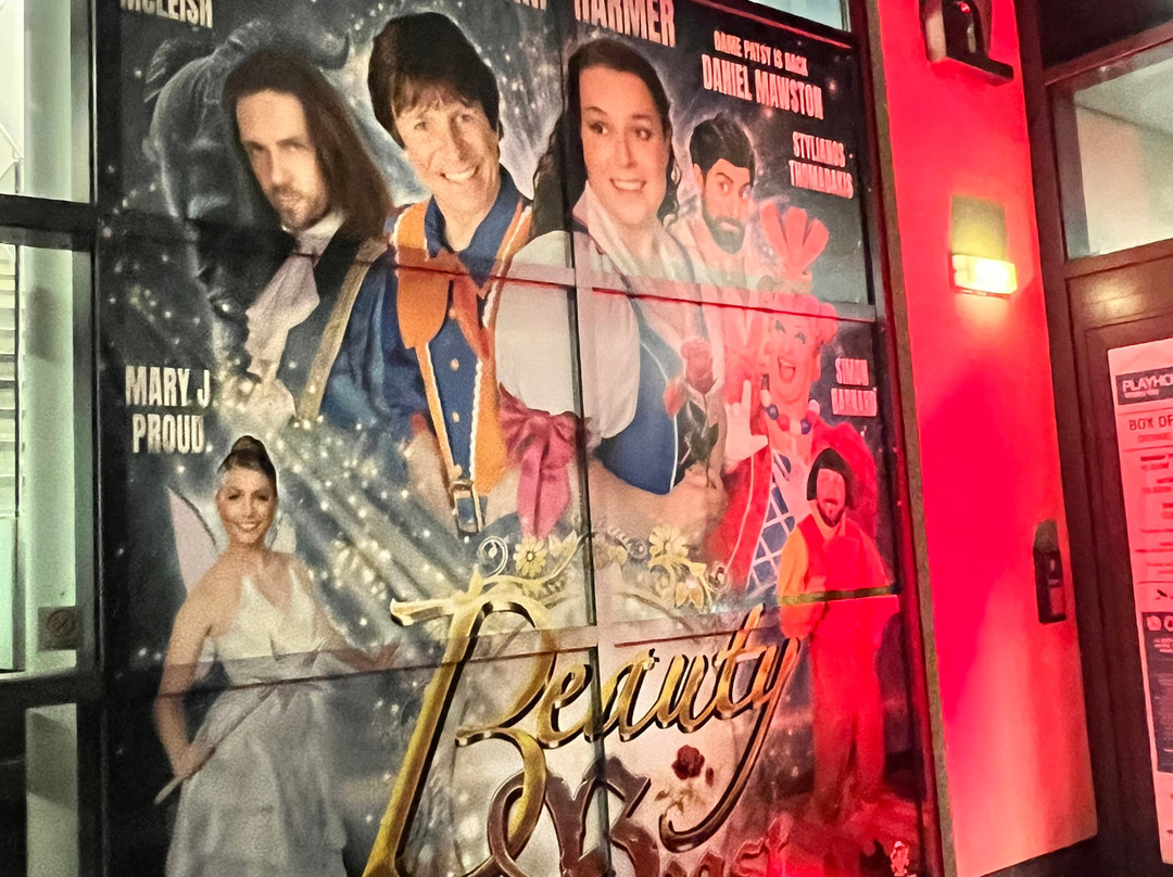 PLAYHOUSE-惠特利湾必去景点