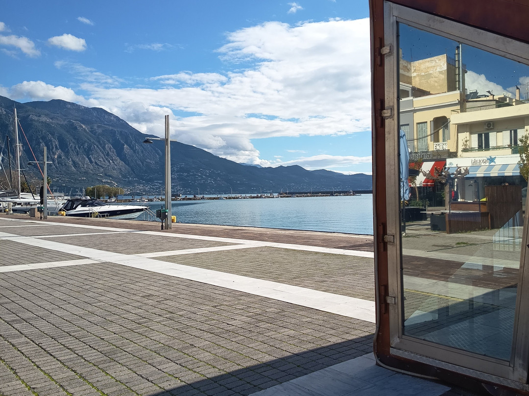 Info kiosk-卡拉马塔必去景点