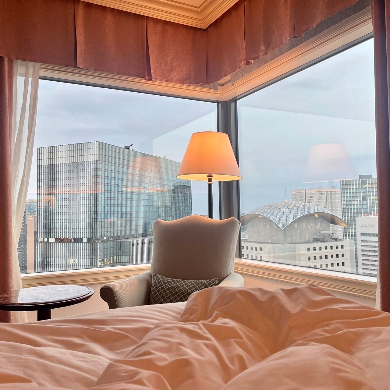 大阪丽思卡尔顿酒店-官方