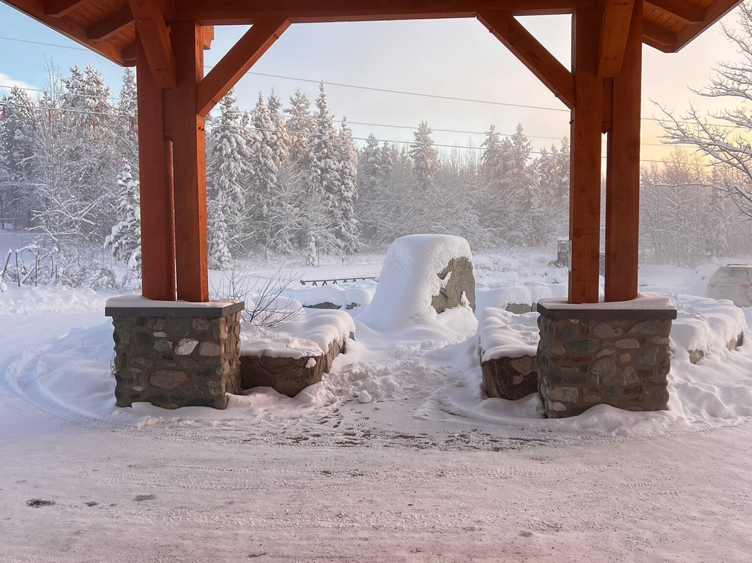 Eclipse Nordic Hot Springs-白马市必去景点