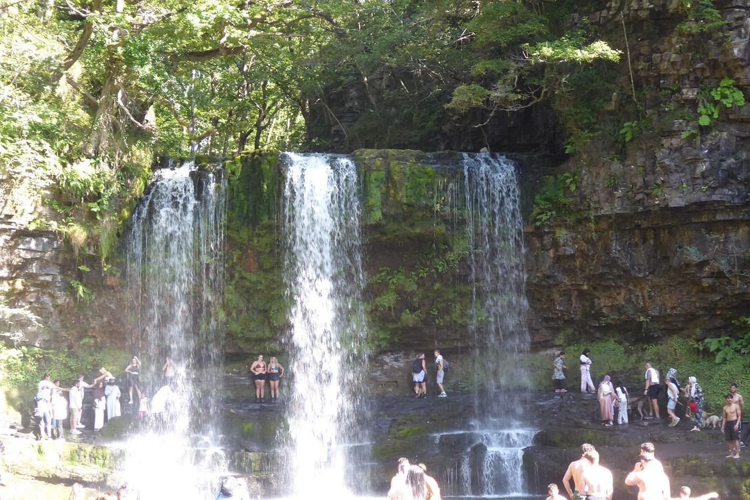 Sgwd yr Eira-布雷肯比肯斯国家公园必去景点