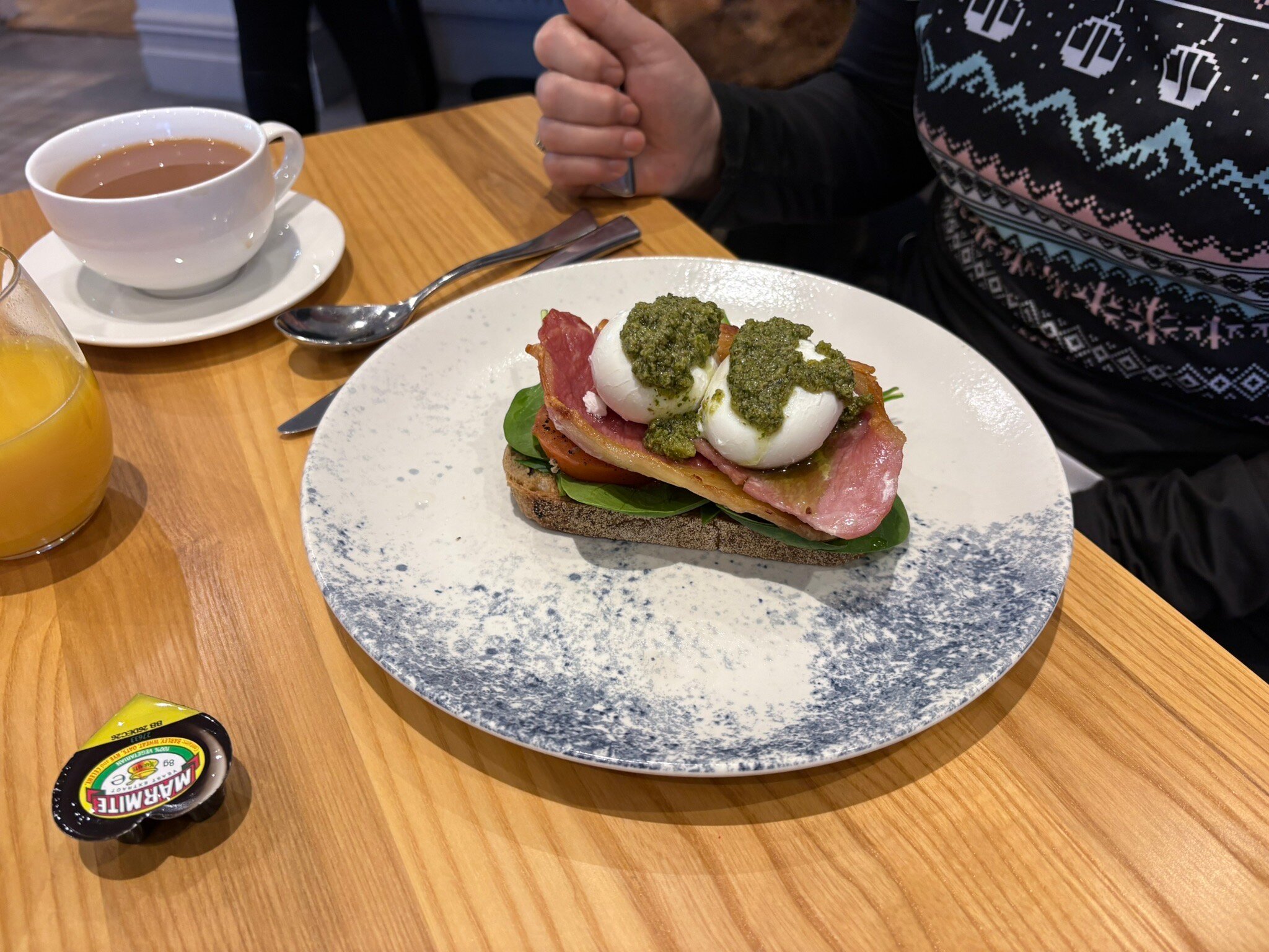 The Fell Hotel-官方