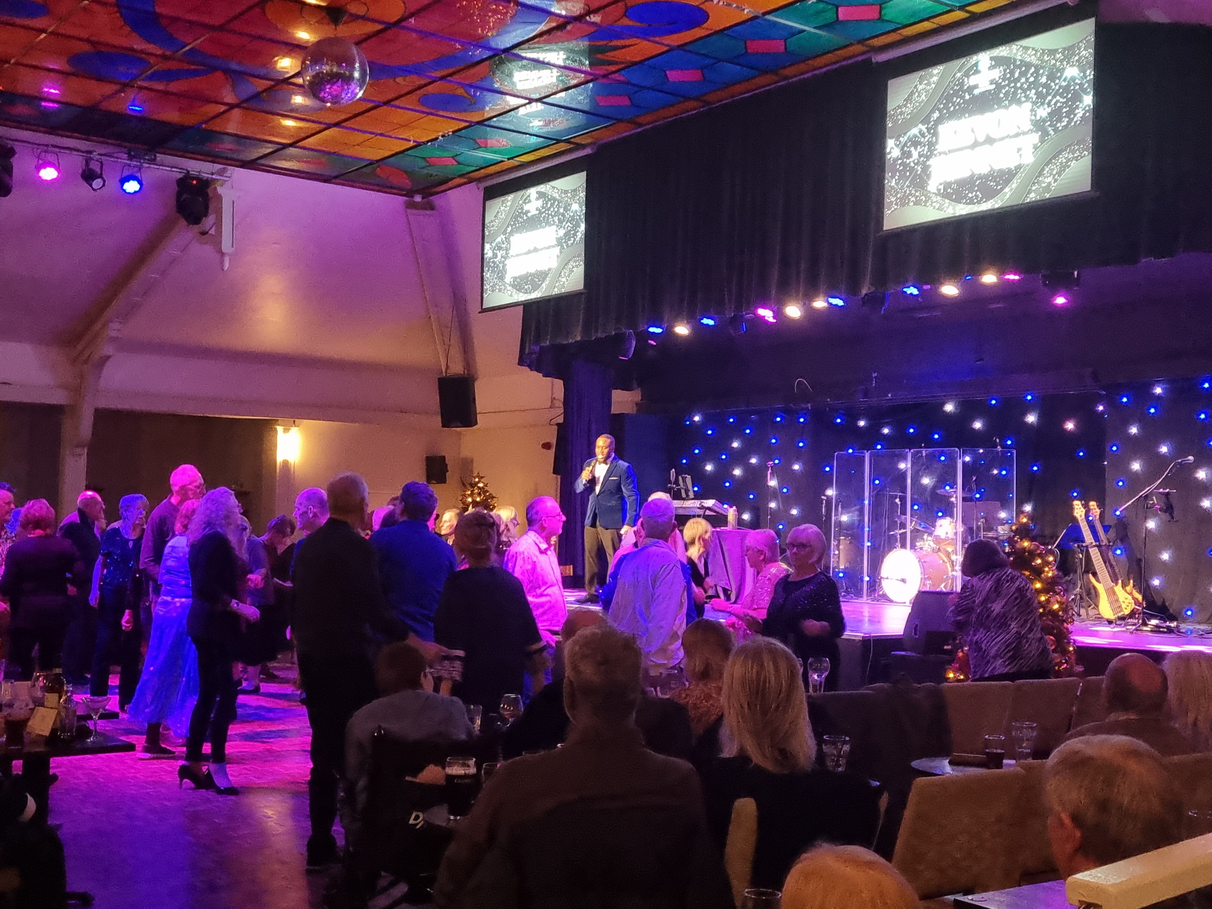 Warner Hotels Gunton Hall-官方