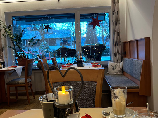 布鲁萨特伽尼酒店主图