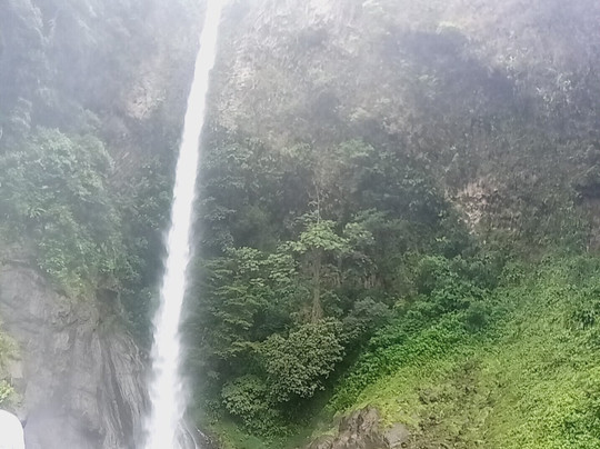 Condor Machay Cascadas-皮钦查省 圣安东尼奥镇必去景点