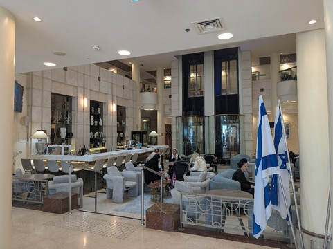 海法皇冠假日酒店主图