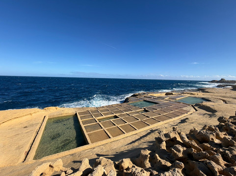 Xwejni Salt Pans-Zebbug必去景点