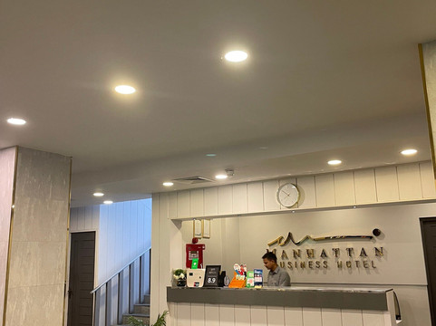 Manhattan Business Hotel主图