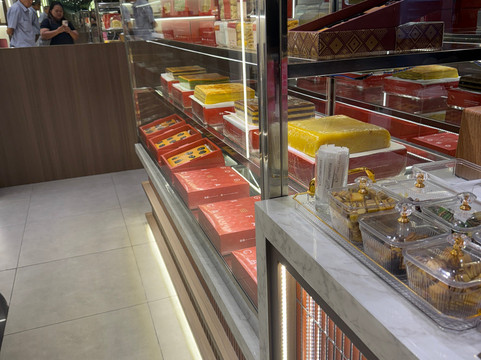 Lapisa Premium Layer Cake Penuin