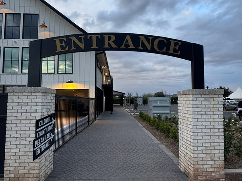 Caldwell County Bbq At Pecan Lake