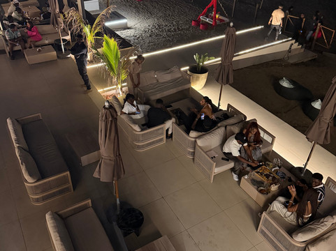 Alora Beach Resort-阿克拉必去景点