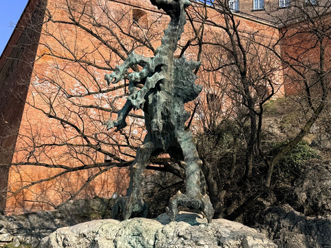 Monument of the Wawel Dragon-克拉科夫必去景点