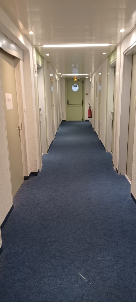 西斯特龙宜必思快捷酒店-官方