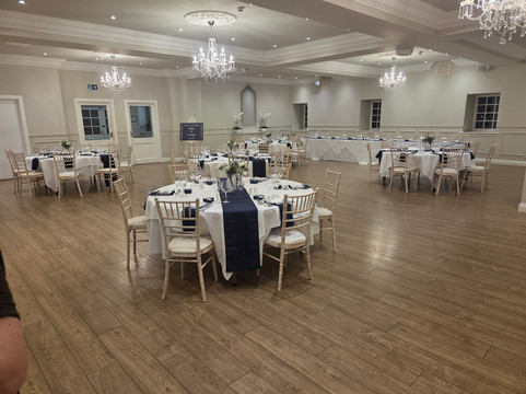 马歇尔草地乡村之家酒店主图