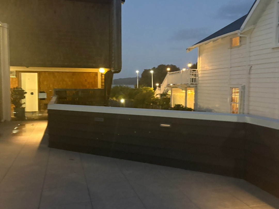 派尔尼尔海滨公寓式酒店主图