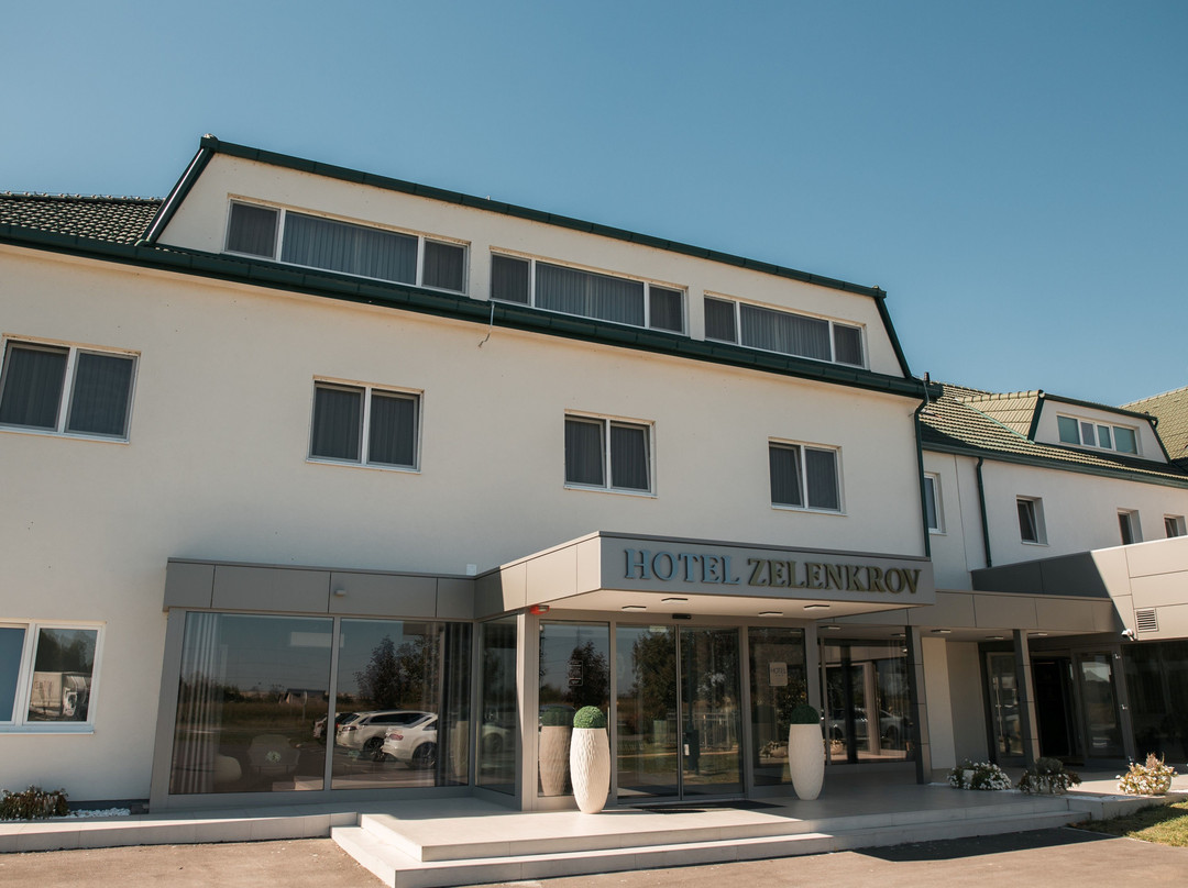 Hotel Zelenkrov主图
