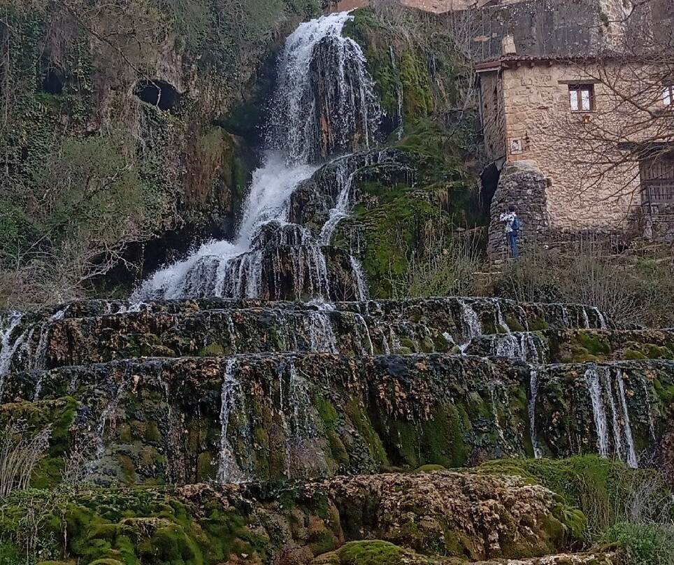 Cascada de Orbaneja-Orbaneja del Castillo必去景点