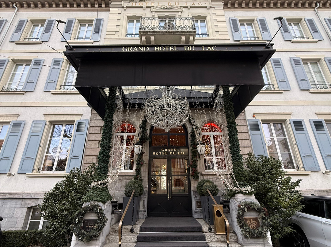 怡东大湖景酒店主图