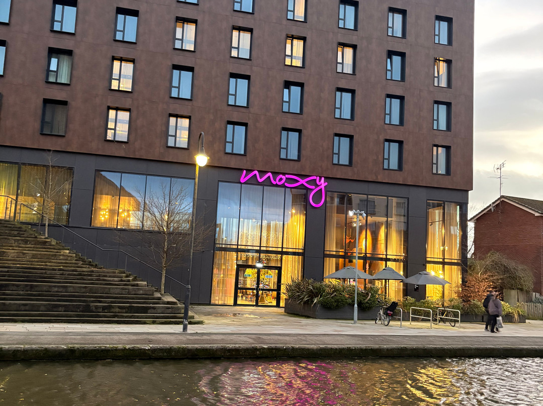 Moxy切斯特酒店主图