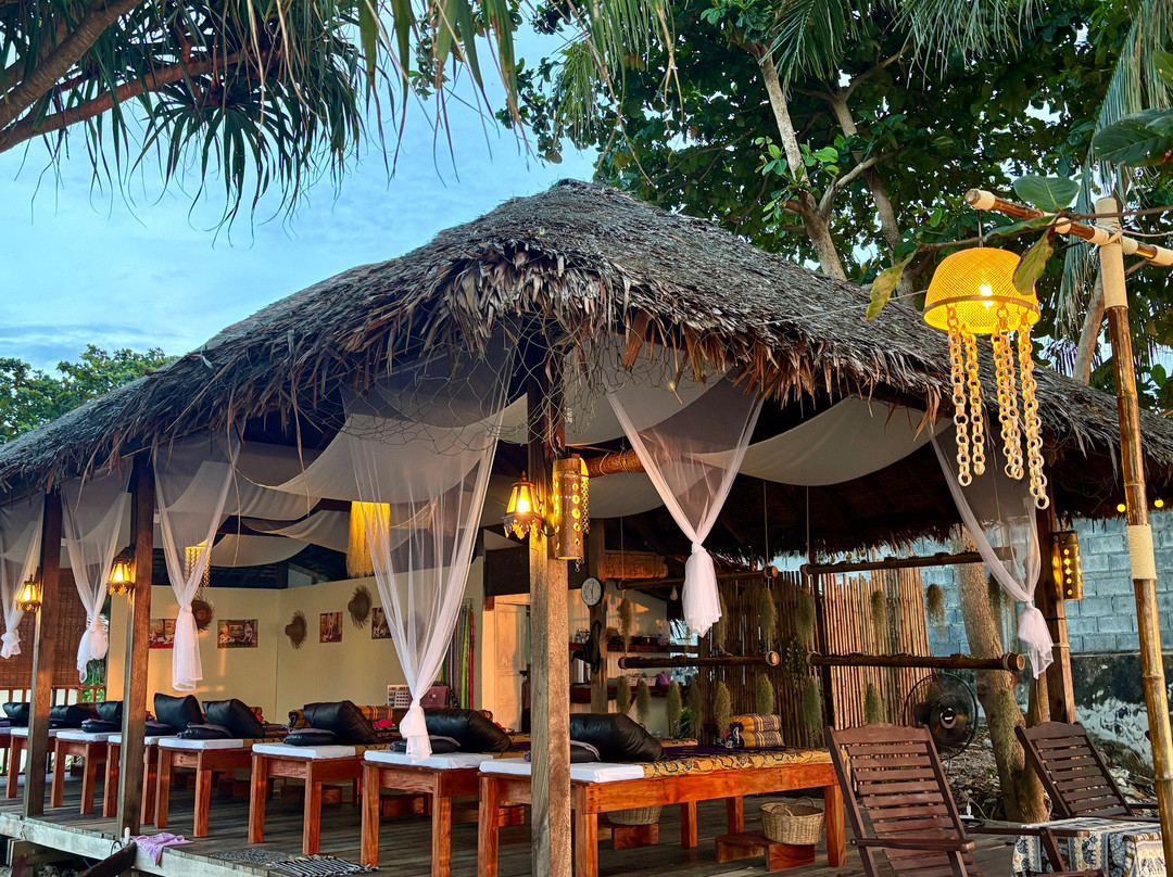 RAINBOW Thai Massage at Relax Bay