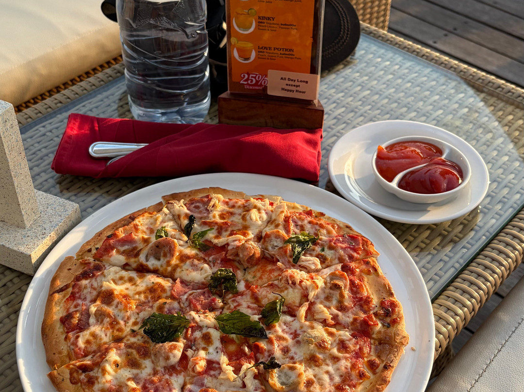 洛姆布克假日酒店主图