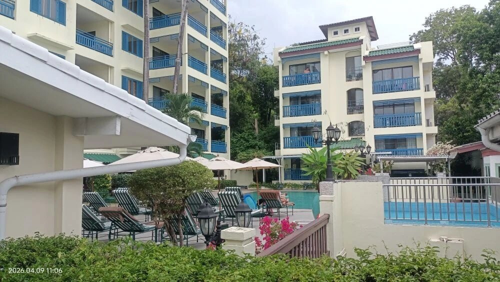 普吉岛凯特睿海湾酒店主图