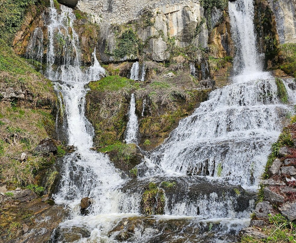 St. Beatus-Höhlen, Swiss Caves-Sundlauenen必去景点