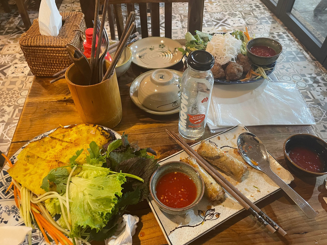 Met Vietnamese Restaurant & Vegetarian Options 2