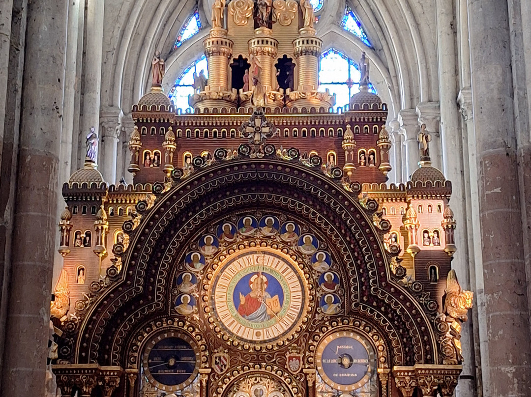 Cathédrale Saint-Pierre-博韦必去景点