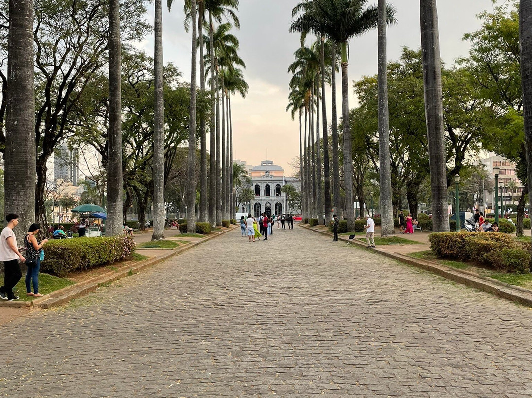 Praça da Liberdade-贝洛哈里桑塔必去景点