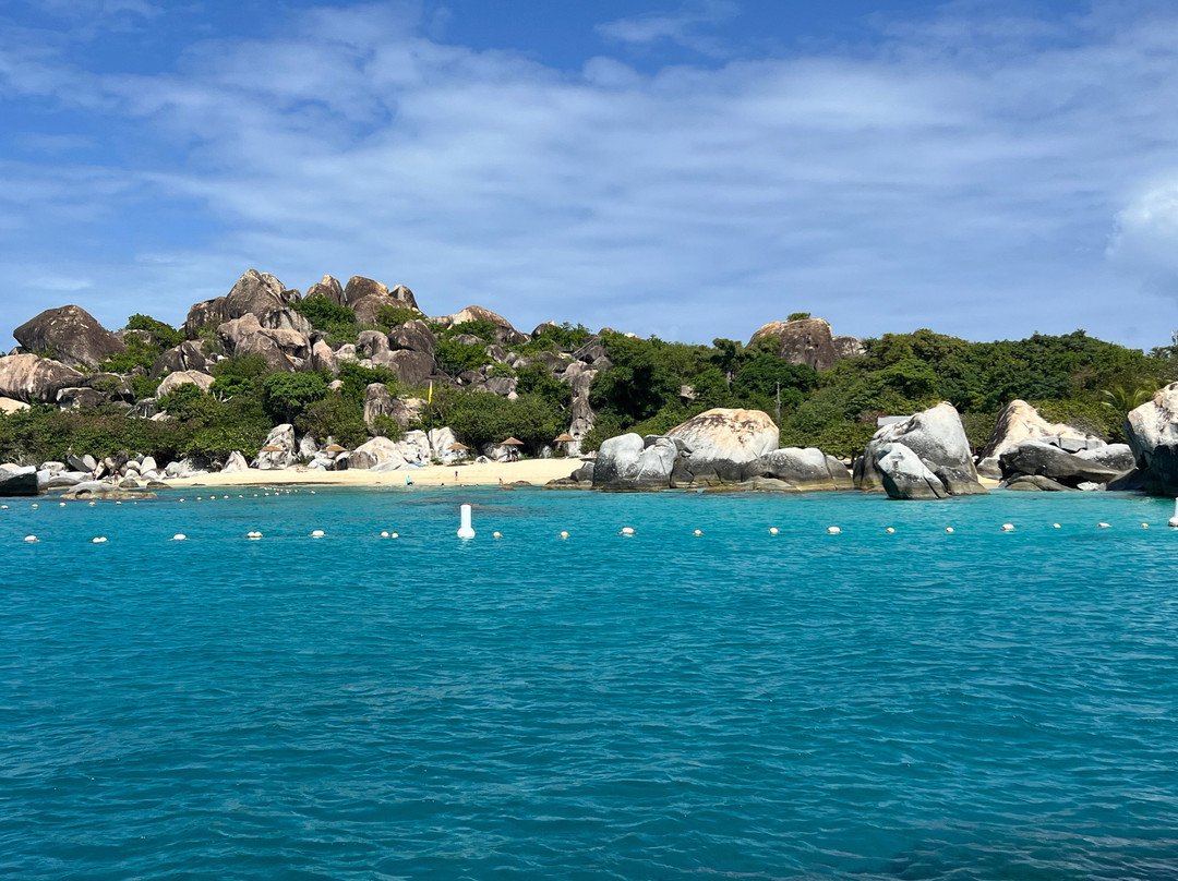 Kuralu Catamaran Charters-Road Town必去景点