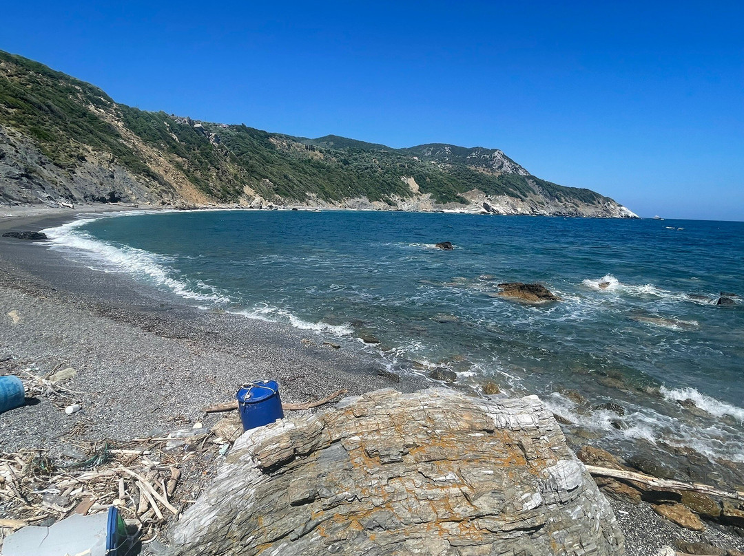 Megas Gialos Beach-Kalivia必去景点