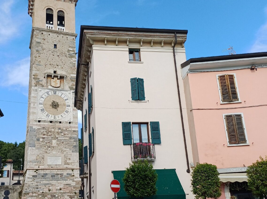 Torre Civica-洛纳托德尔加尔达必去景点