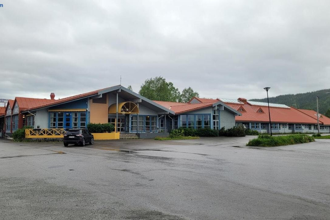 Trones Hotell & Camping