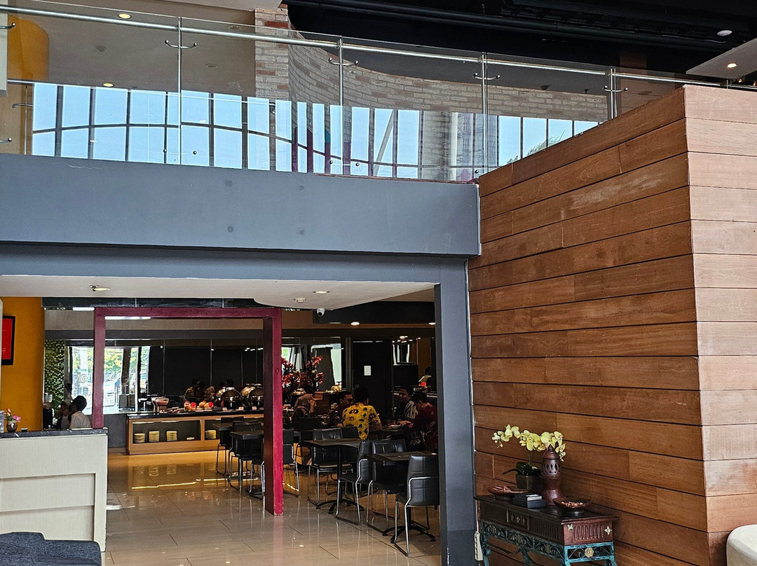 HOM三宝垄新邦利马酒店-霍里森酒店主图