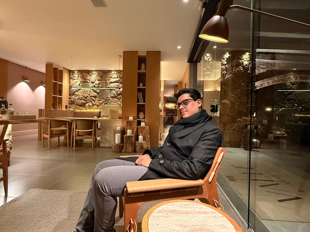 巴耶订刊图酒店主图