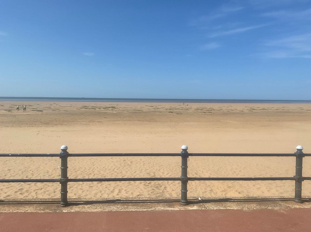 St Annes Beach huts-Lytham St Anne's必去景点