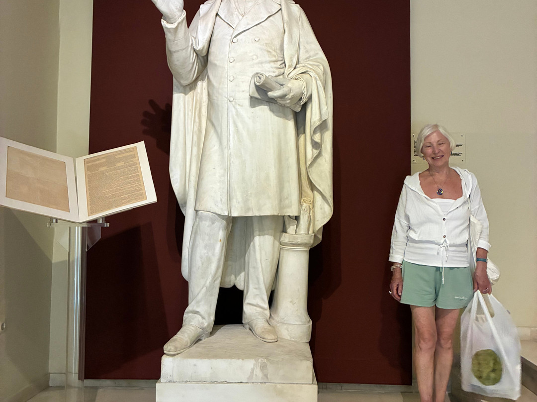 Museum of D Solomos and Eminent People of Zakynthos-扎金索斯镇必去景点
