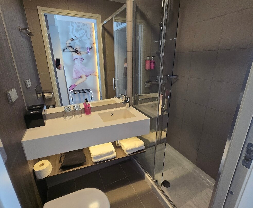 维也纳机场 Moxy 酒店主图