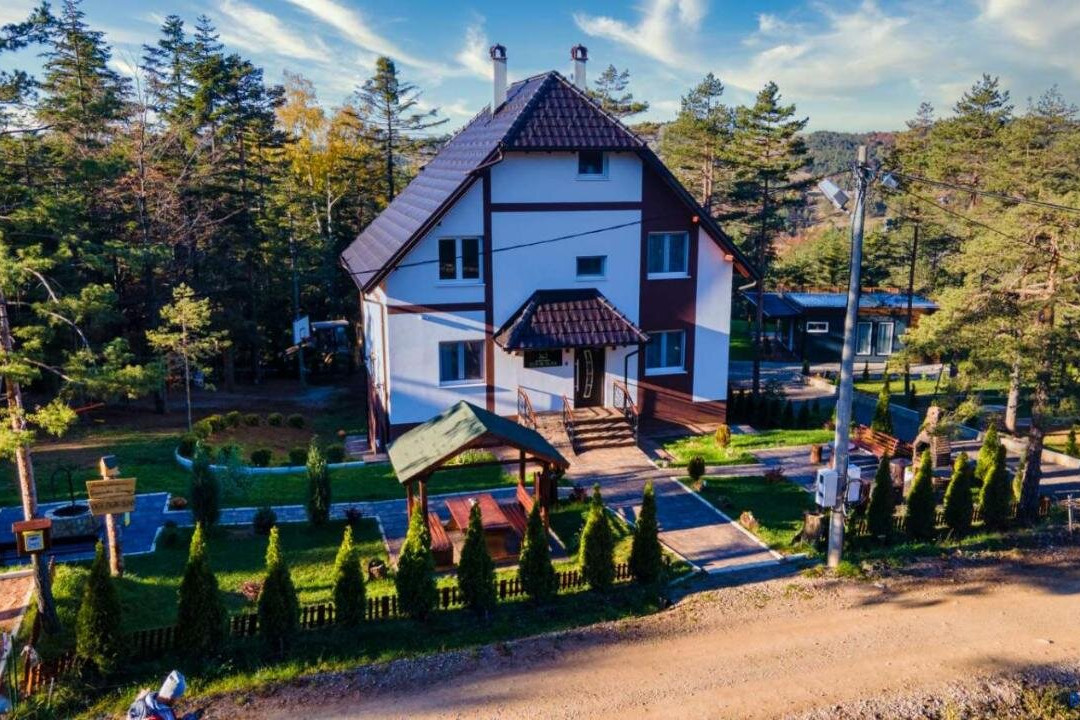 Apartmani Borova Iglica Divcibare