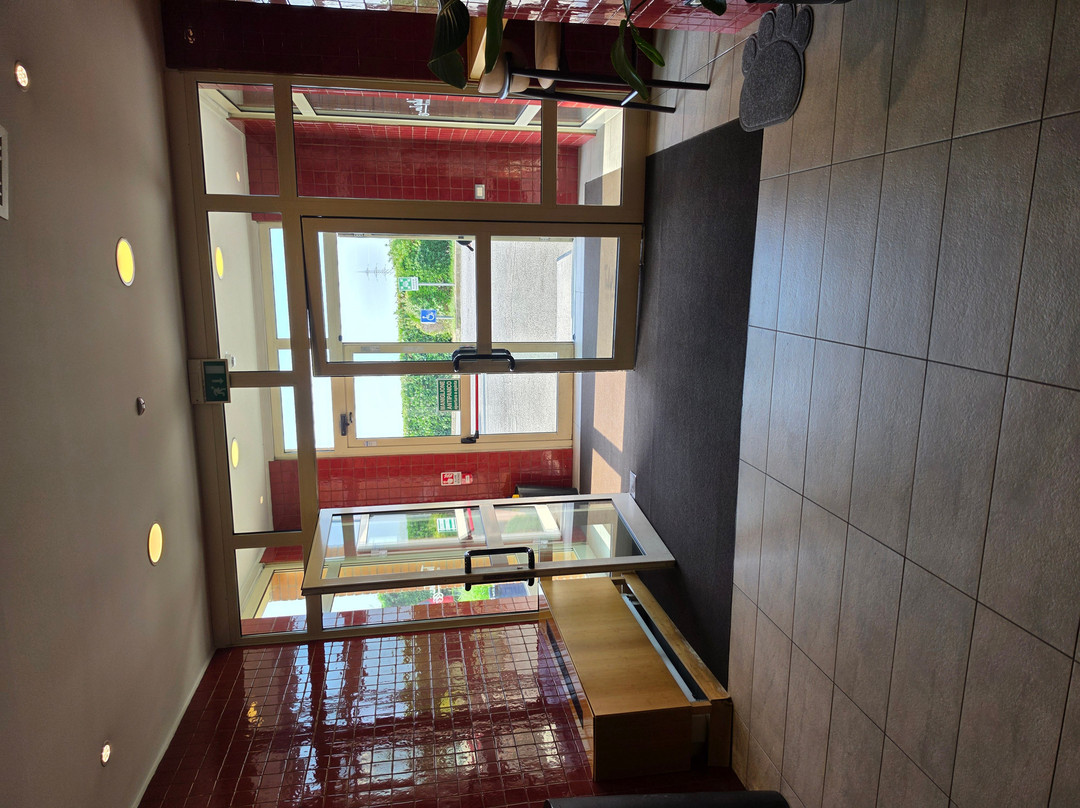 都灵西郁金香酒店主图